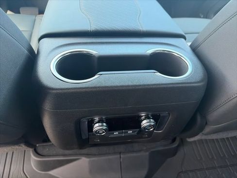 New 2026 GMC Yukon XL AT4 w/ AT4 Premium Package AWD/4WD image 13