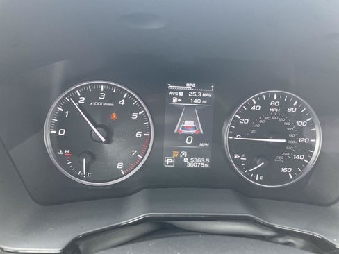 Used 2024 Subaru Outback Premium AWD/4WD image 2