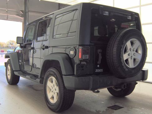 Used 2017 Jeep Wrangler Unlimited Sport w/ Quick Order Package 24S AWD/4WD image 9