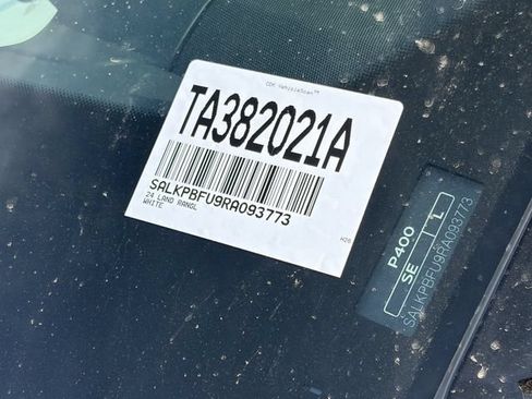 Used 2024 Land Rover Range Rover Long Wheelbase SE AWD/4WD image 9