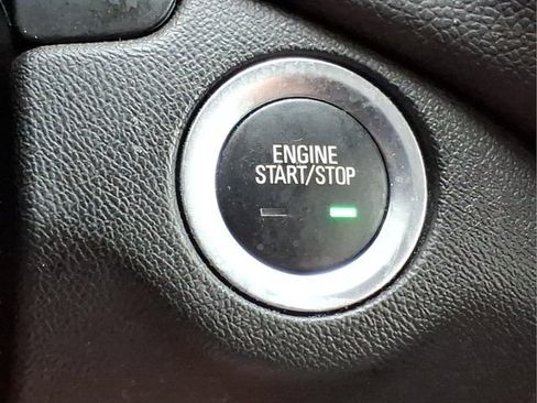 Used 2024 Chevrolet Equinox LT FWD image 24