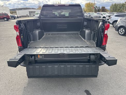 Used 2022 Chevrolet Silverado 1500 RST w/ Z71 Off-Road Package image 5