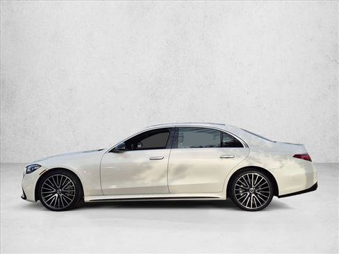 Used 2022 Mercedes-Benz S 500 4MATIC image 9