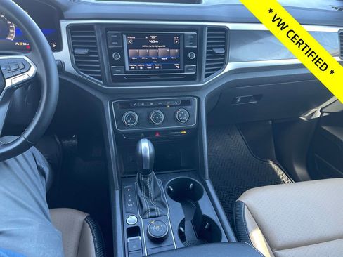 Used 2023 Volkswagen Atlas Cross Sport SE image 18