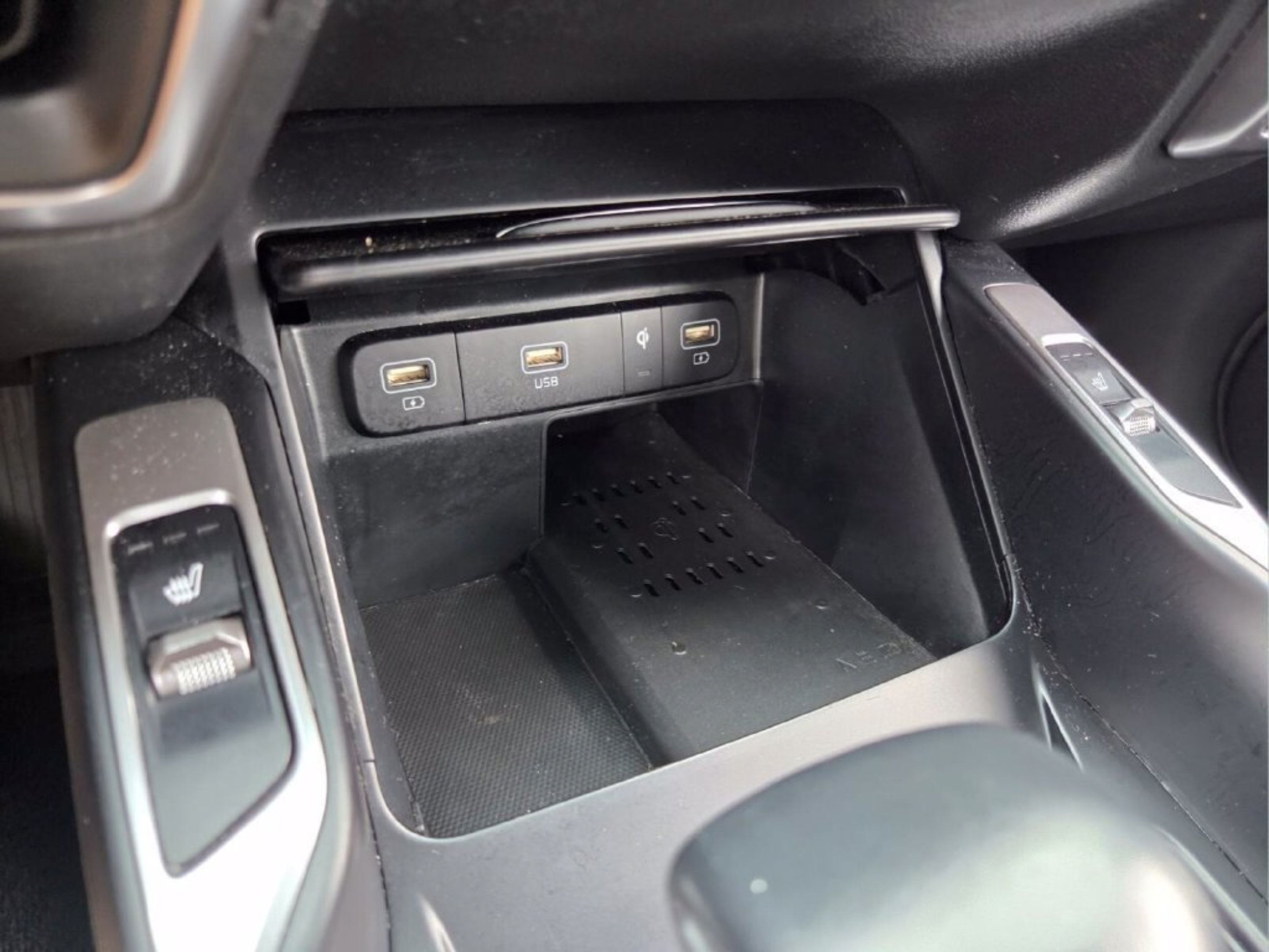 Certified 2022 Kia Sorento X-Line EX AWD/4WD image 22