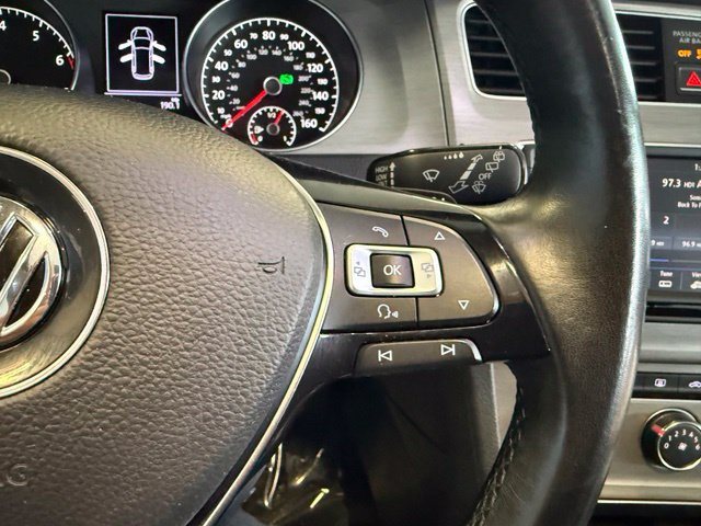 Used 2017 Volkswagen Golf SE FWD image 18