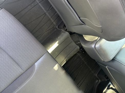 Certified 2021 Buick Encore GX Preferred image 34