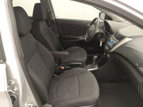 Used 2017 Hyundai Accent SE FWD image 21