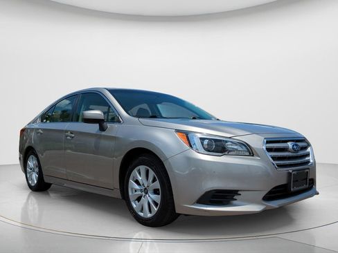 Used 2016 Subaru Legacy 2.5i Premium AWD/4WD image 3