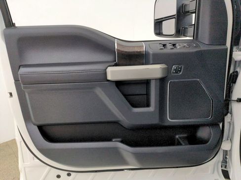 Used 2022 Ford F350 Lariat w/ Lariat Ultimate Package image 29