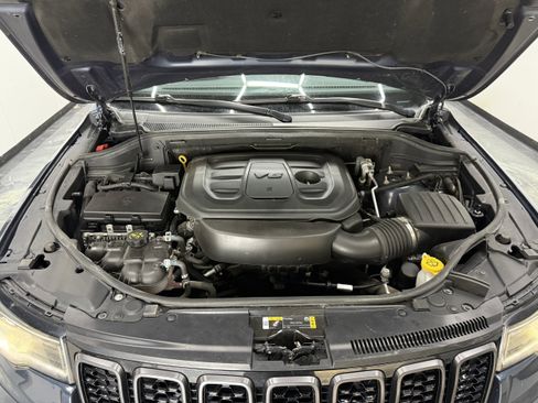 Used 2021 Jeep Grand Cherokee Limited AWD/4WD image 27