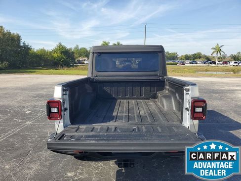 Used 2023 Jeep Gladiator Rubicon w/ LED Lighting Group image 24