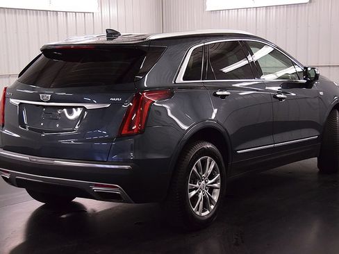 Used 2021 Cadillac XT5 Premium Luxury FWD image 8