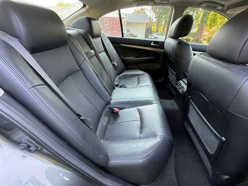 Used 2013 INFINITI G37 x w/ Premium Pkg image 12