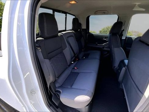 New 2026 Nissan Frontier SV AWD/4WD image 10