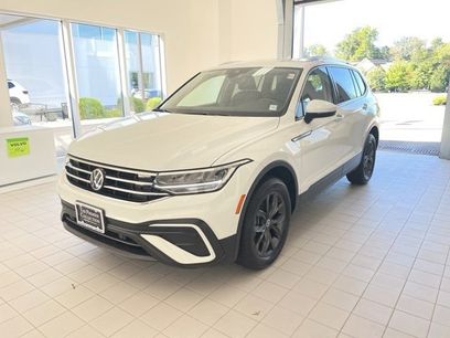 Certified 2024 Volkswagen Tiguan SE