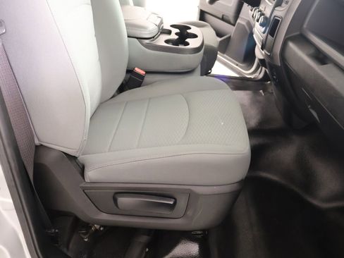 Used 2018 RAM 1500 Tradesman w/ Popular Equipment Group RWD image 12