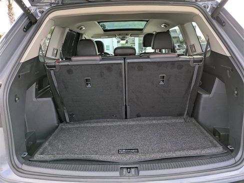 Used 2024 Volkswagen Atlas Peak Edition SE image 13