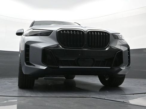 New 2026 BMW X5 xDrive50e w/ M Sport Package AWD/4WD image 23