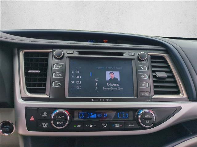 Certified 2019 Toyota Highlander XLE FWD image 15
