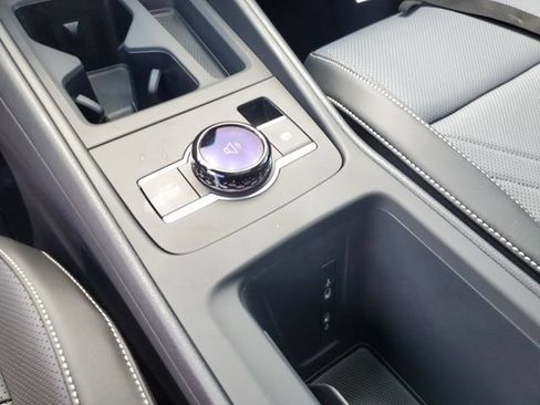 New 2026 Volkswagen Tiguan SE R-Line FWD image 21