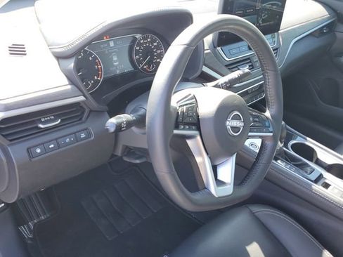 Used 2023 Nissan Altima 2.5 SL FWD image 19