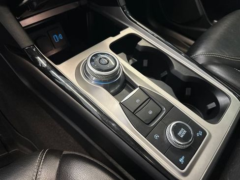 Used 2022 Ford Explorer ST AWD/4WD image 32