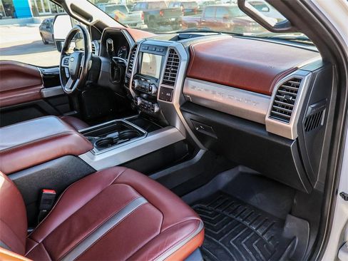 Used 2021 Ford F250 Platinum w/ Tremor Off-Road Package image 16