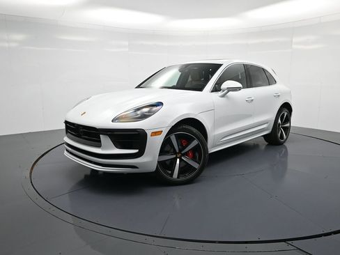 New 2026 Porsche Macan S image 1