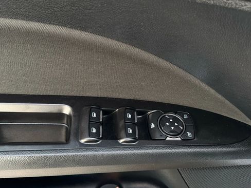 Used 2017 Ford Fusion SE w/ Fusion SE Technology Package FWD image 14