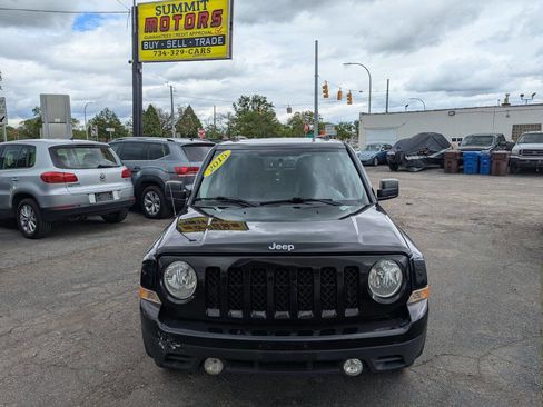 Used 2015 Jeep Patriot High Altitude image 2