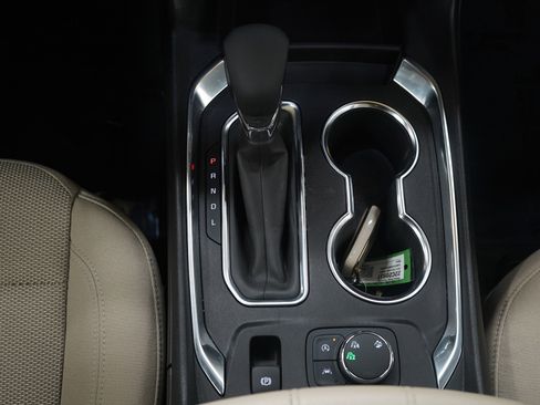 Used 2023 Chevrolet Traverse LS w/ Safety Package image 17