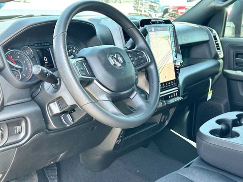 New 2026 RAM 2500 Tradesman AWD/4WD image 18