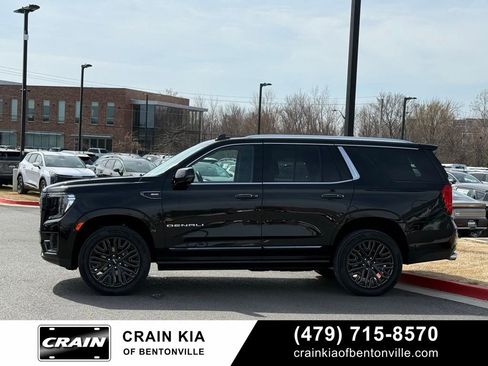 Used 2023 GMC Yukon Denali Ultimate image 4