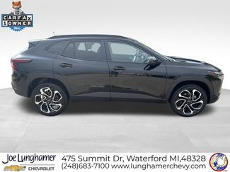 Certified 2024 Chevrolet Trax RS w/ Driver Confidence Package FWD video 2