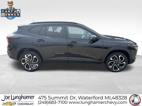 Certified 2024 Chevrolet Trax RS w/ Driver Confidence Package FWD image 2