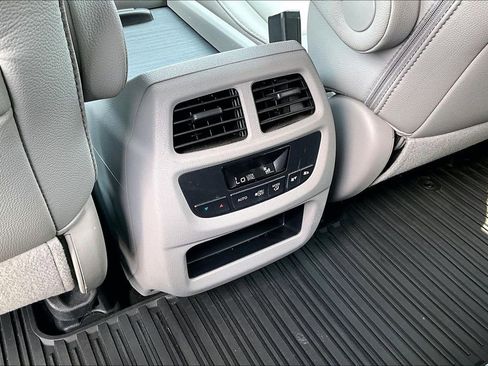 Used 2018 Honda Pilot EX-L image 23
