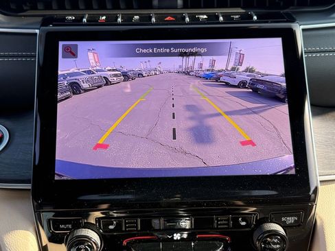 New 2025 Jeep Grand Cherokee L Limited w/ Black Appearance Package image 25