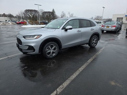 Certified 2024 Honda HR-V EX-L image 3