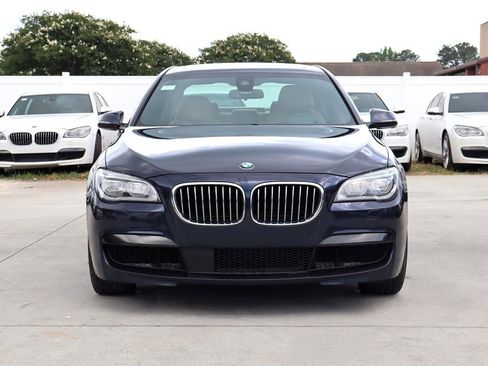 Used 2015 BMW 750Li RWD image 2