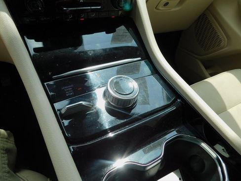 Used 2023 Jeep Grand Cherokee Limited image 14