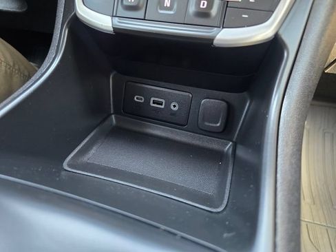 Used 2023 GMC Terrain SLE w/ LPO, Floor Liner Package AWD/4WD image 24