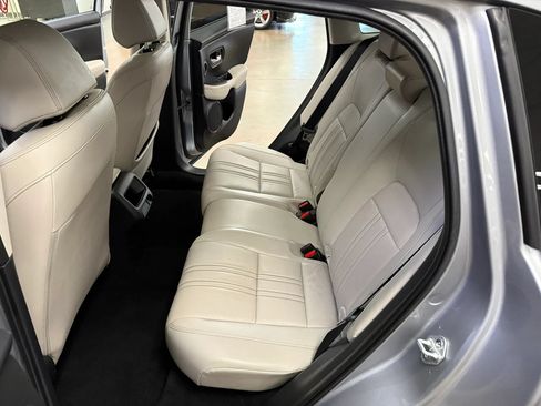 Used 2025 Honda HR-V EX-L image 12