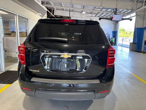Used 2017 Chevrolet Equinox LT w/ Convenience Package FWD image 4