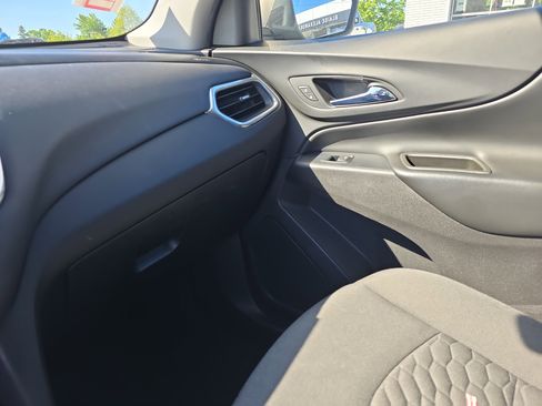 Used 2018 Chevrolet Equinox LT AWD/4WD image 33