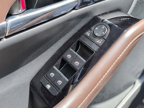 Used 2025 MAZDA CX-30 AWD 2.5 S w/ Premium Package image 23