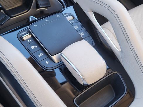 Used 2020 Mercedes-Benz GLE 350 image 21