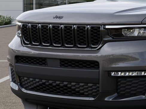 New 2025 Jeep Grand Cherokee L Limited w/ Black Appearance Package image 30
