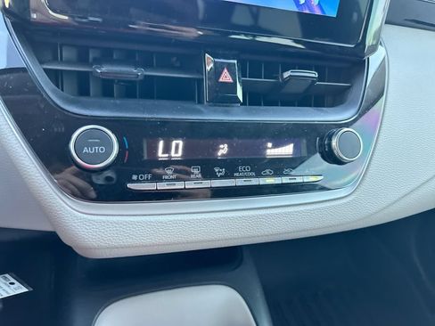 Used 2023 Toyota Corolla LE FWD image 24