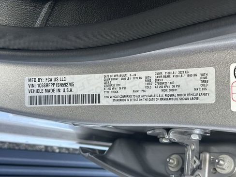 New 2025 RAM 1500 Limited image 32